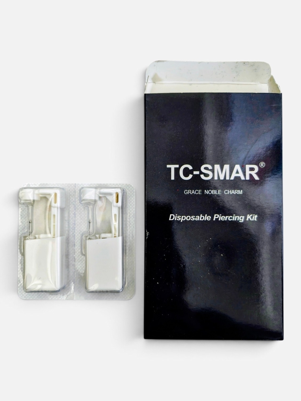 TC-SMAR Disposable Piercing Kit in Black & White
